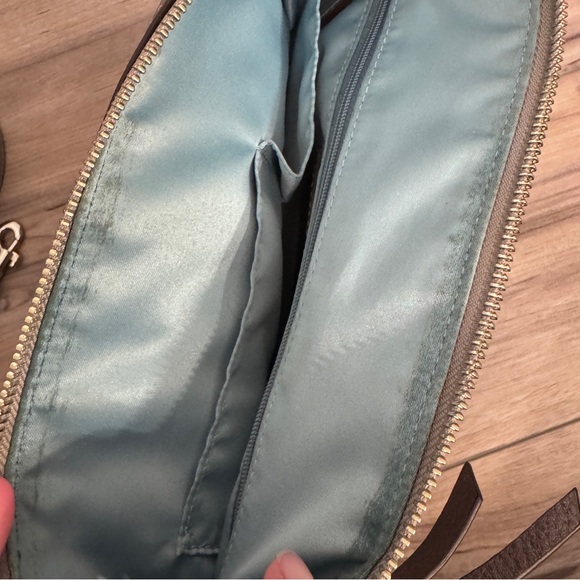 Coach Poppy Metallic Silver Leather Shoulder/Crossbody Bag with Silver Hardware - Picture 15 of 16